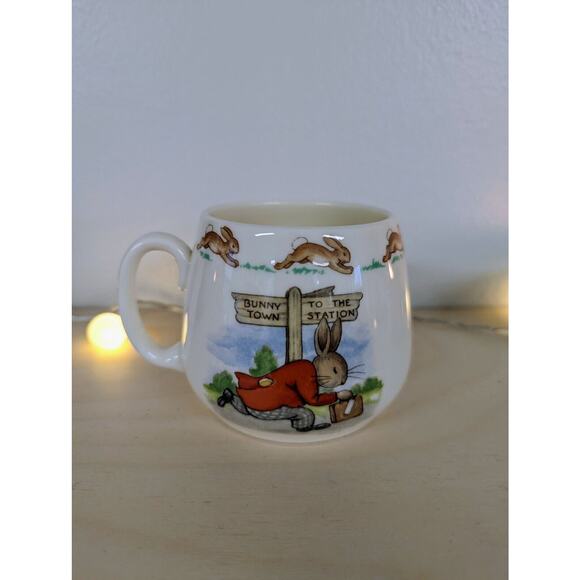 Vintage Bunnykins Royal Dalton Mug Teacup Made in England - Picture 2 of 7